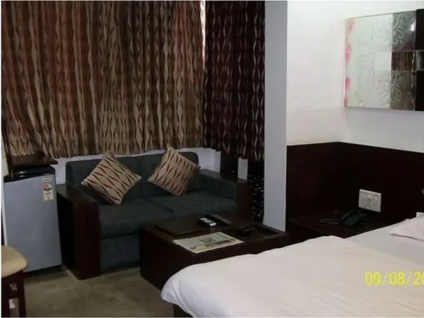 Hotel Palm View Residency 10